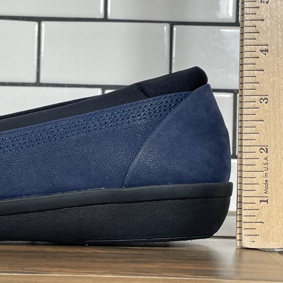 Clarks Ayla Low Womens Size 9 Shoes Navy Cloudsteppers Casual Comfort Slip On - Picture 9 of 13